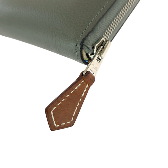 HERMES Bifold Wallet Evercolor Grimeyer Gray type Folding wallet Compact wallet Unisex Azap Compact Silk in Women(Unisex) Used Authentic