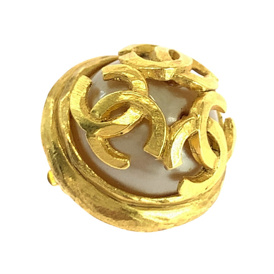CHANEL Earring plating Gold white Triple COCO Mark Faux Pearl