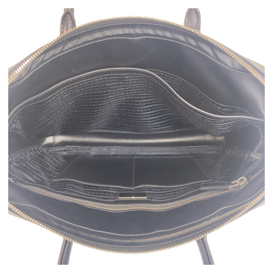 PRADA Business bag leather Black SilverMetal Business bag briefcase Safiano mens Used Authentic