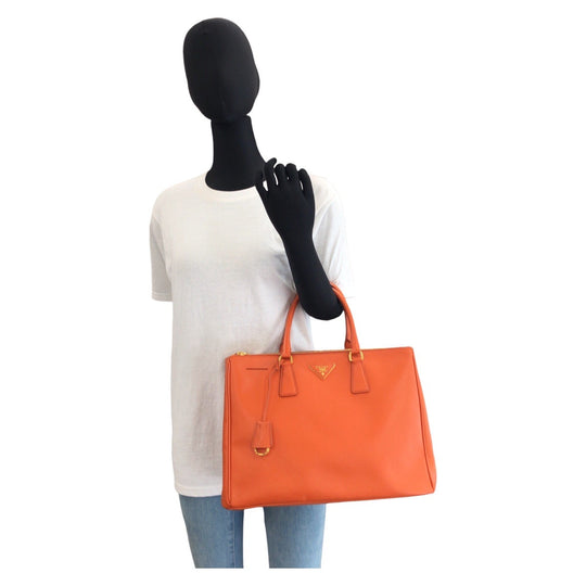 PRADA Handbag leather Orange Safiano