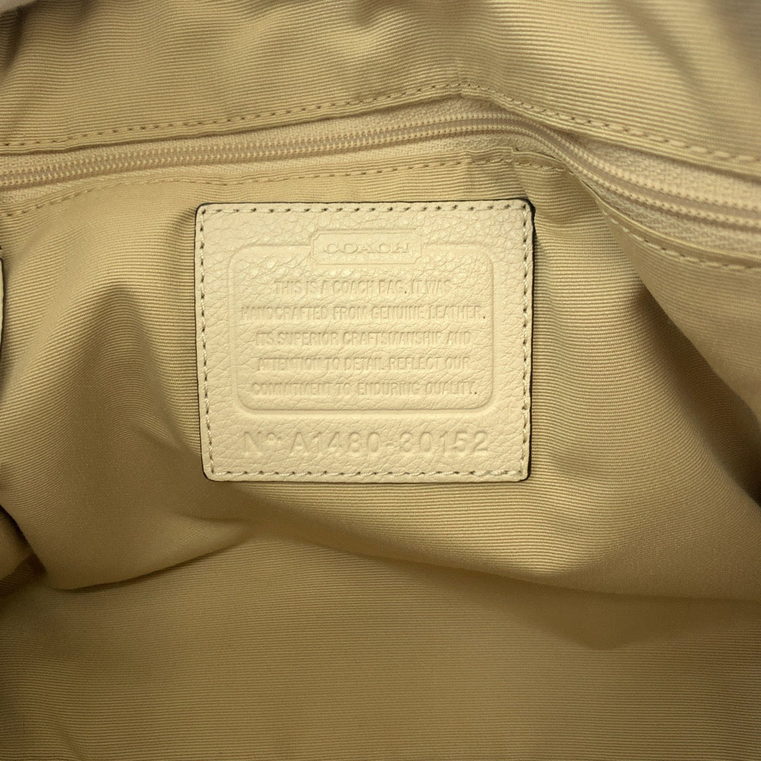 COACH Shoulder Bag 30152 leather White GoldMetal Shoulder Bag handbag Signature Women Used Authentic