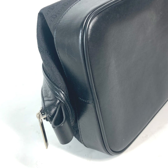 Dior Pouch Canvas / leather black logo unisex(Unisex) Used Authentic