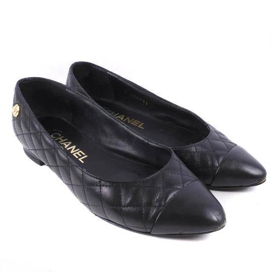 CHANEL pumps Calfskin black Matrasse Women 34 1/2 Used Authentic