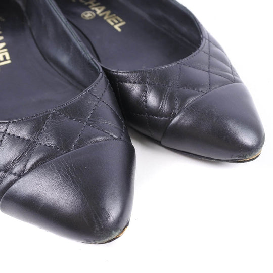 CHANEL pumps Calfskin black Matrasse Women 34 1/2 Used Authentic