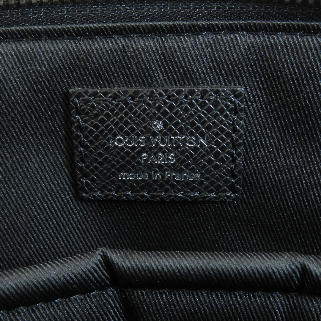 LOUIS VUITTON Business bag M30810 Taiga Leather black slim briefcase mens Used Authentic