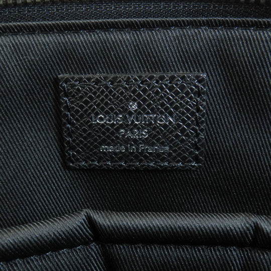 LOUIS VUITTON Business bag M30810 Taiga Leather black slim briefcase mens Used Authentic