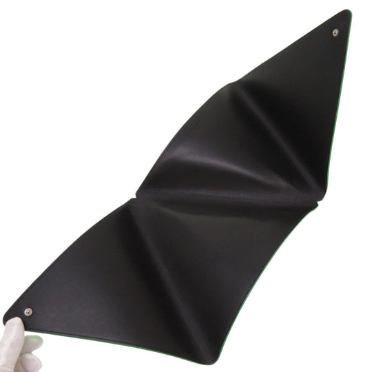 BOTTEGAVENETA Clutch bag leather green Triangle Women Used Authentic
