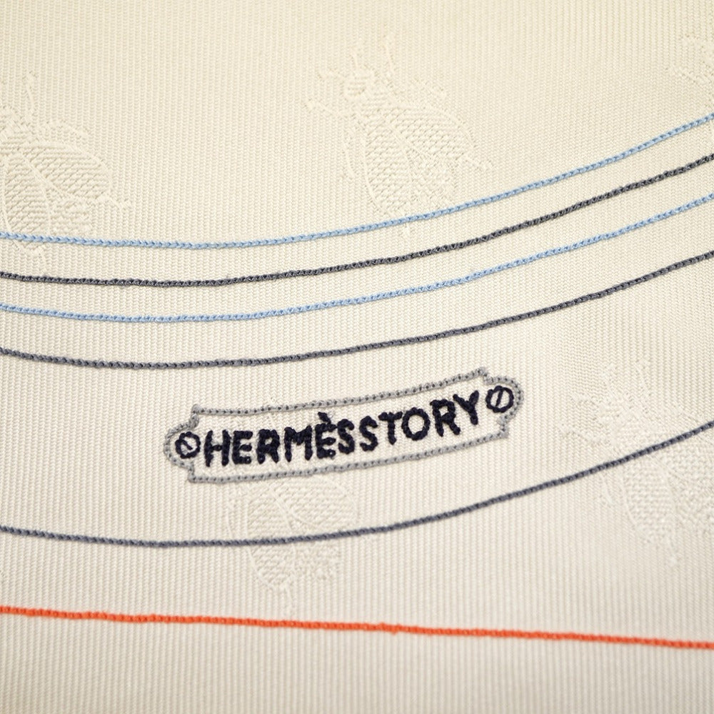 HERMES scarf silk Ivory hermes story Triangle scarf Carre Women Used Authentic