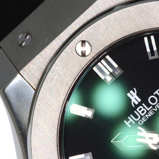 HUBLOT Watches Quartz 581.NX.1170.RX titanium Silver Classic fusion black dial