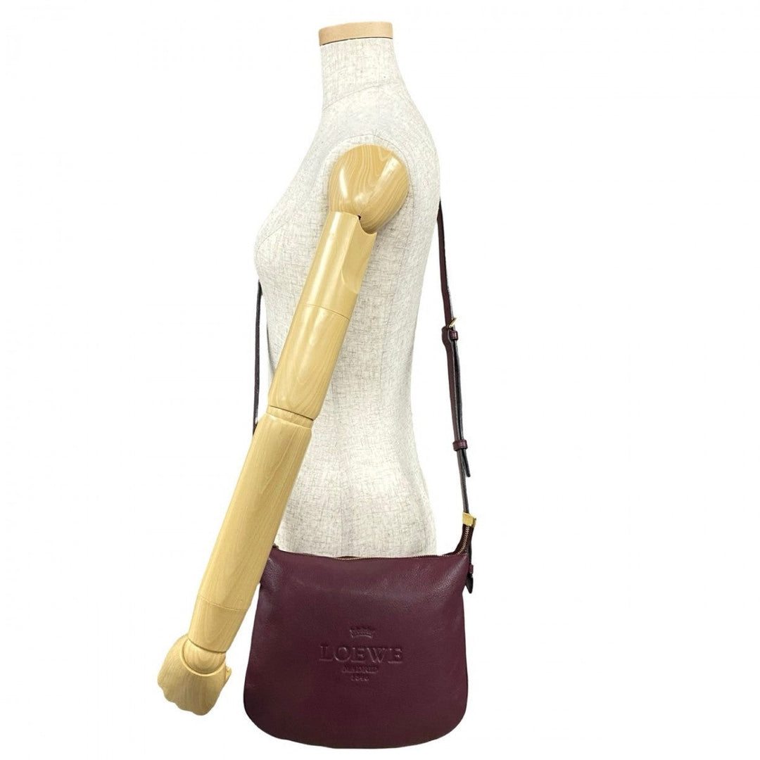 LOEWE Shoulder Bag leather wine-red Heritage