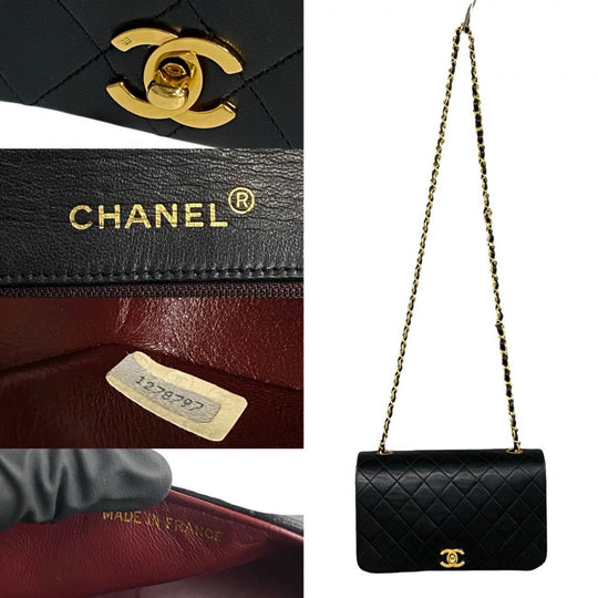 CHANEL Shoulder Bag lambskin black Matrasse