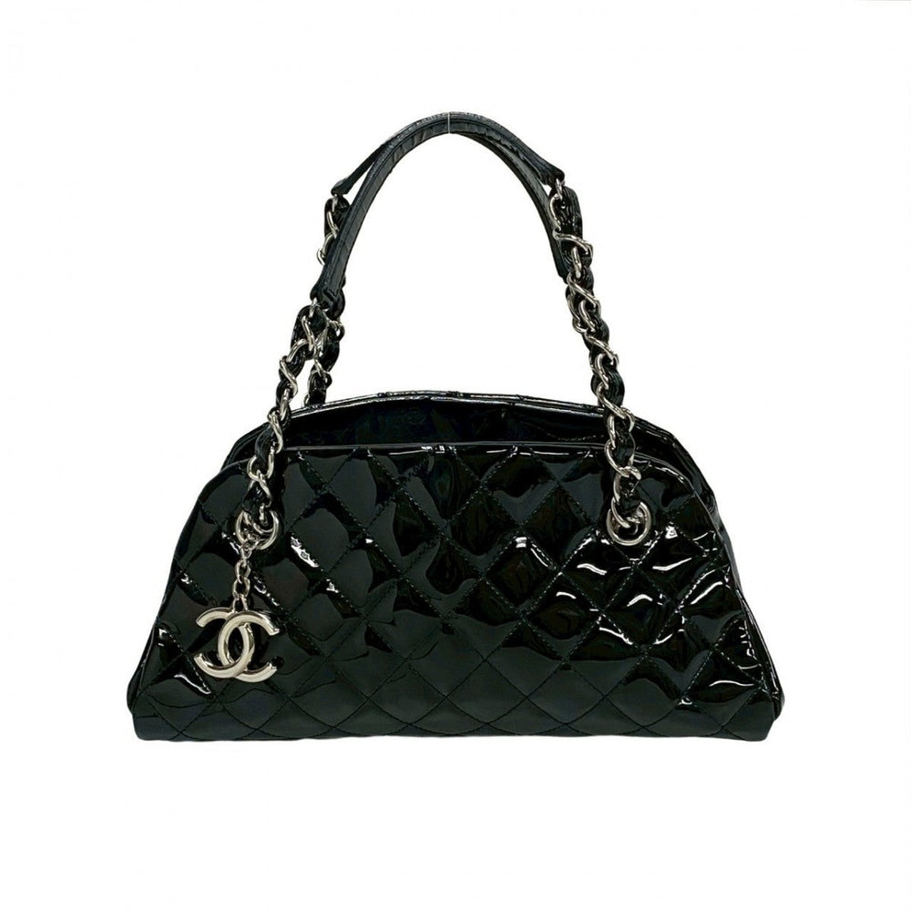 CHANEL Handbag Patent leather black Matrasse