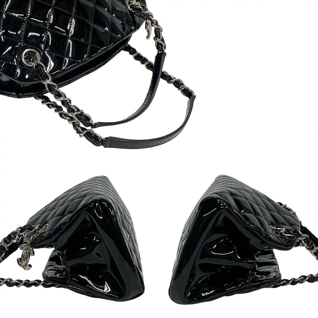 CHANEL Handbag Patent leather black Matrasse