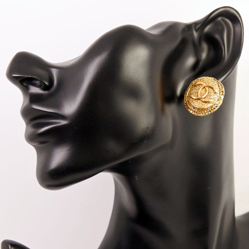 CHANEL Earring Plated Gold gold vintage COCO Mark Women Used Authentic