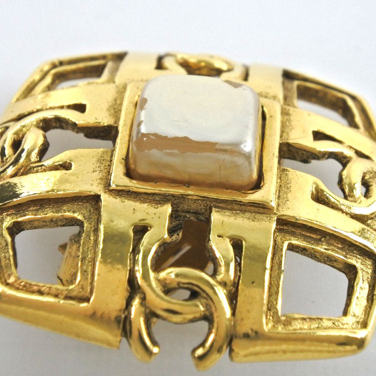 CHANEL Earring Plated Gold gold vintage COCO Mark Women Used Authentic