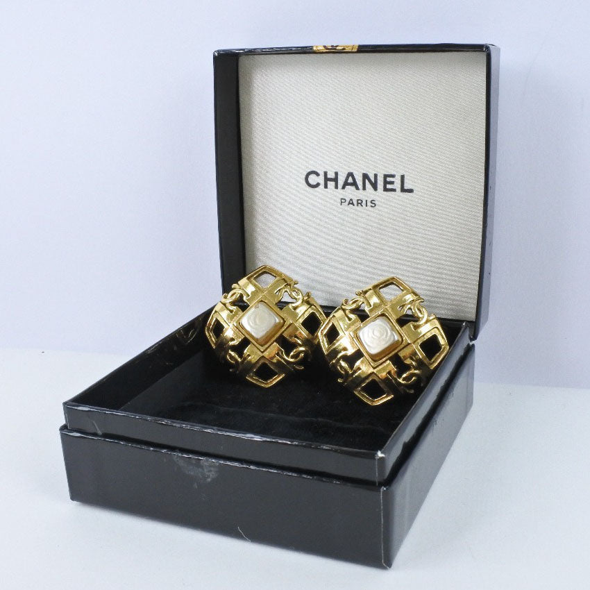 CHANEL Earring Plated Gold gold vintage COCO Mark Women Used Authentic