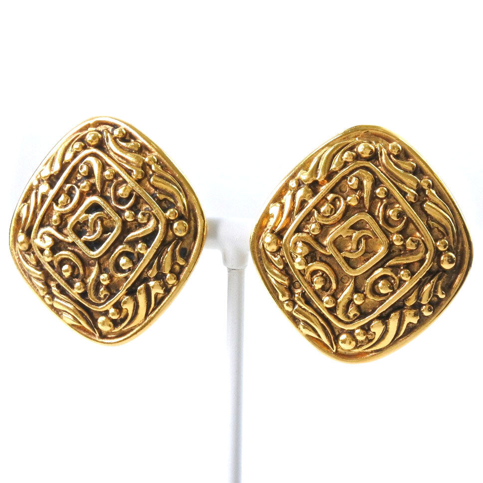 CHANEL Earring Plated Gold gold vintage Rhombus COCO Mark Women Used Authentic