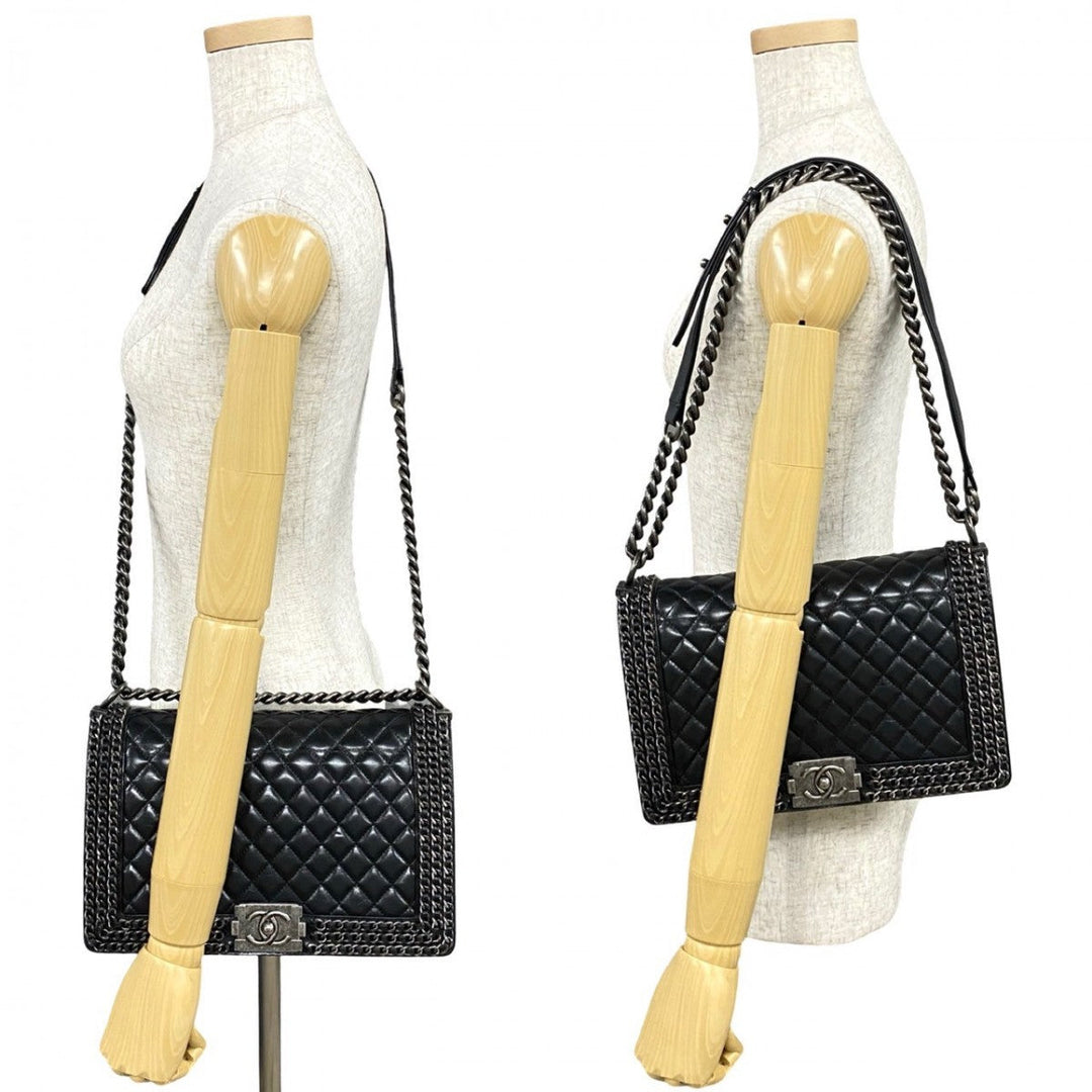 CHANEL Shoulder Bag leather black Boy chanel