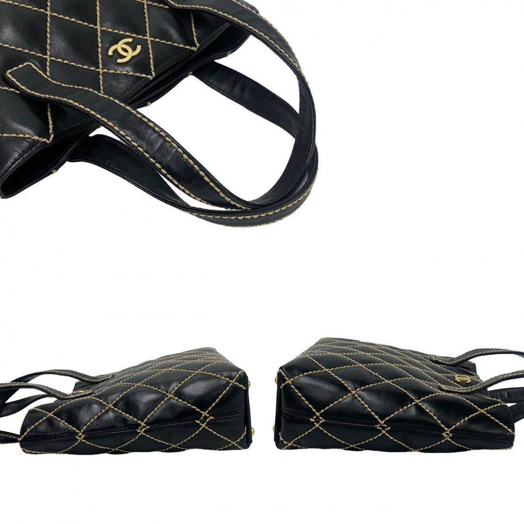 CHANEL Handbag leather black