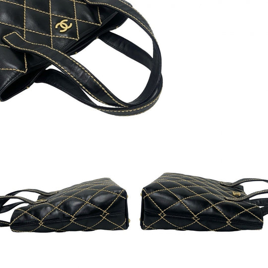 CHANEL Handbag leather black