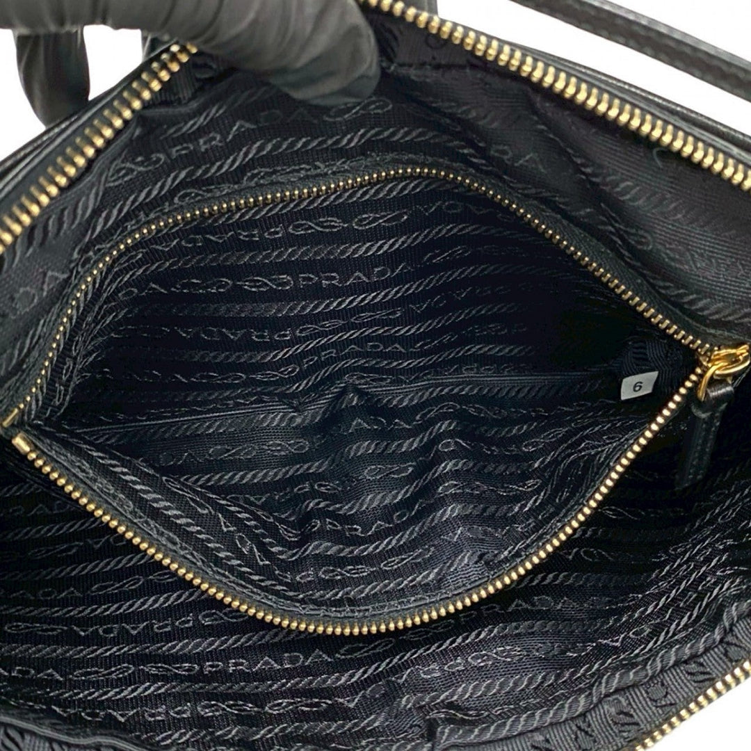PRADA Handbag leather black