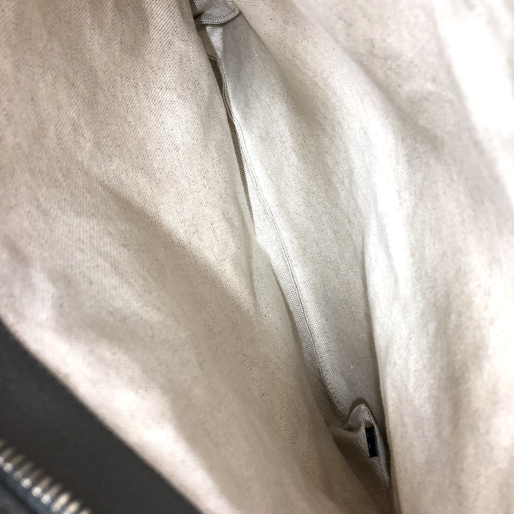 GUCCI Tote Bag 779510 canvas white Embossed logo canvas unisex(Unisex) Used Authentic