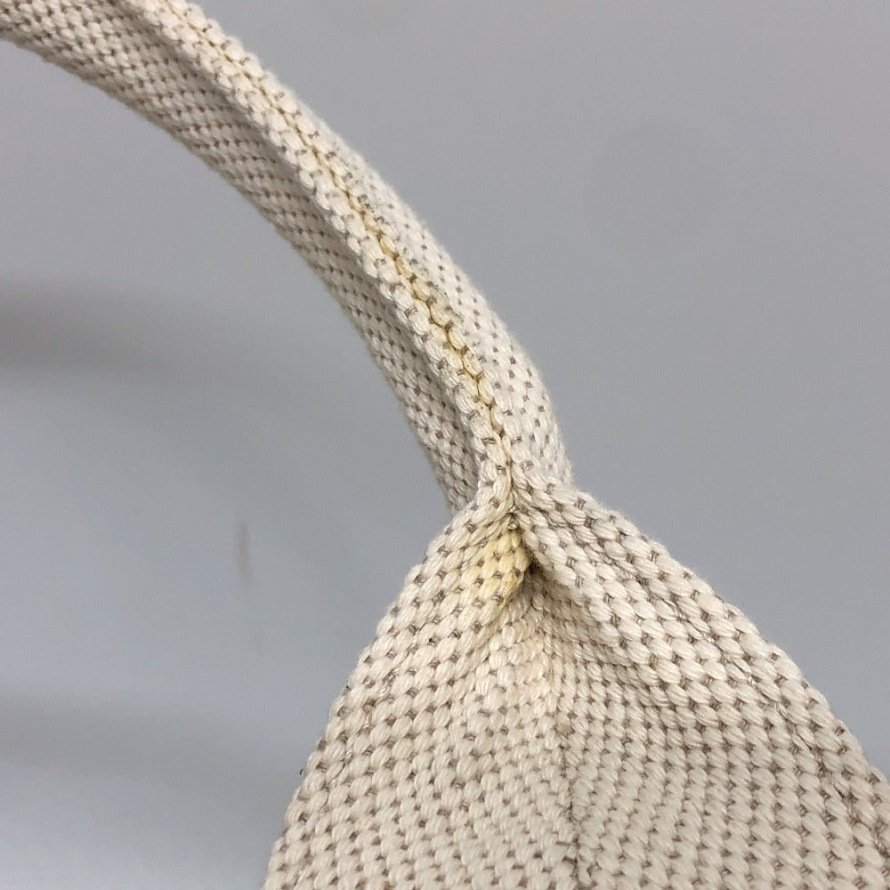 GUCCI Tote Bag 779510 canvas white Embossed logo canvas unisex(Unisex) Used Authentic