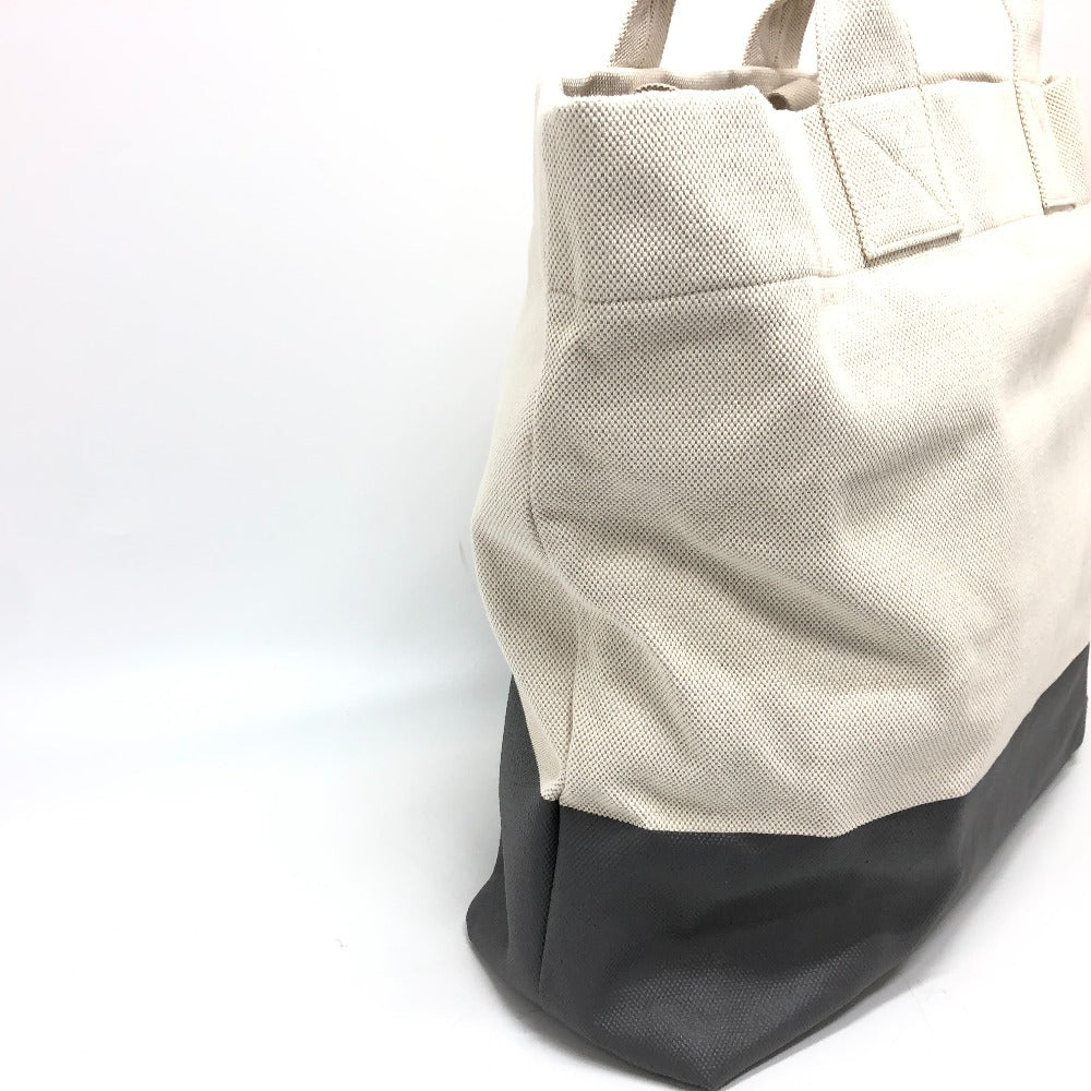 GUCCI Tote Bag 779510 canvas white Embossed logo canvas unisex(Unisex) Used Authentic