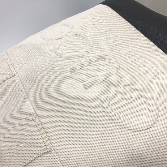 GUCCI Tote Bag 779510 canvas white Embossed logo canvas unisex(Unisex) Used Authentic