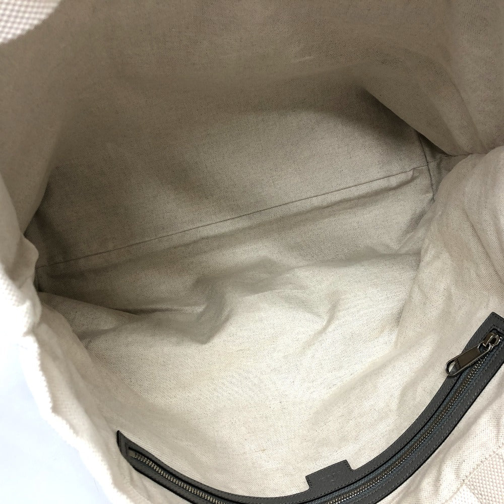 GUCCI Tote Bag 779510 canvas white Embossed logo canvas unisex(Unisex) Used Authentic