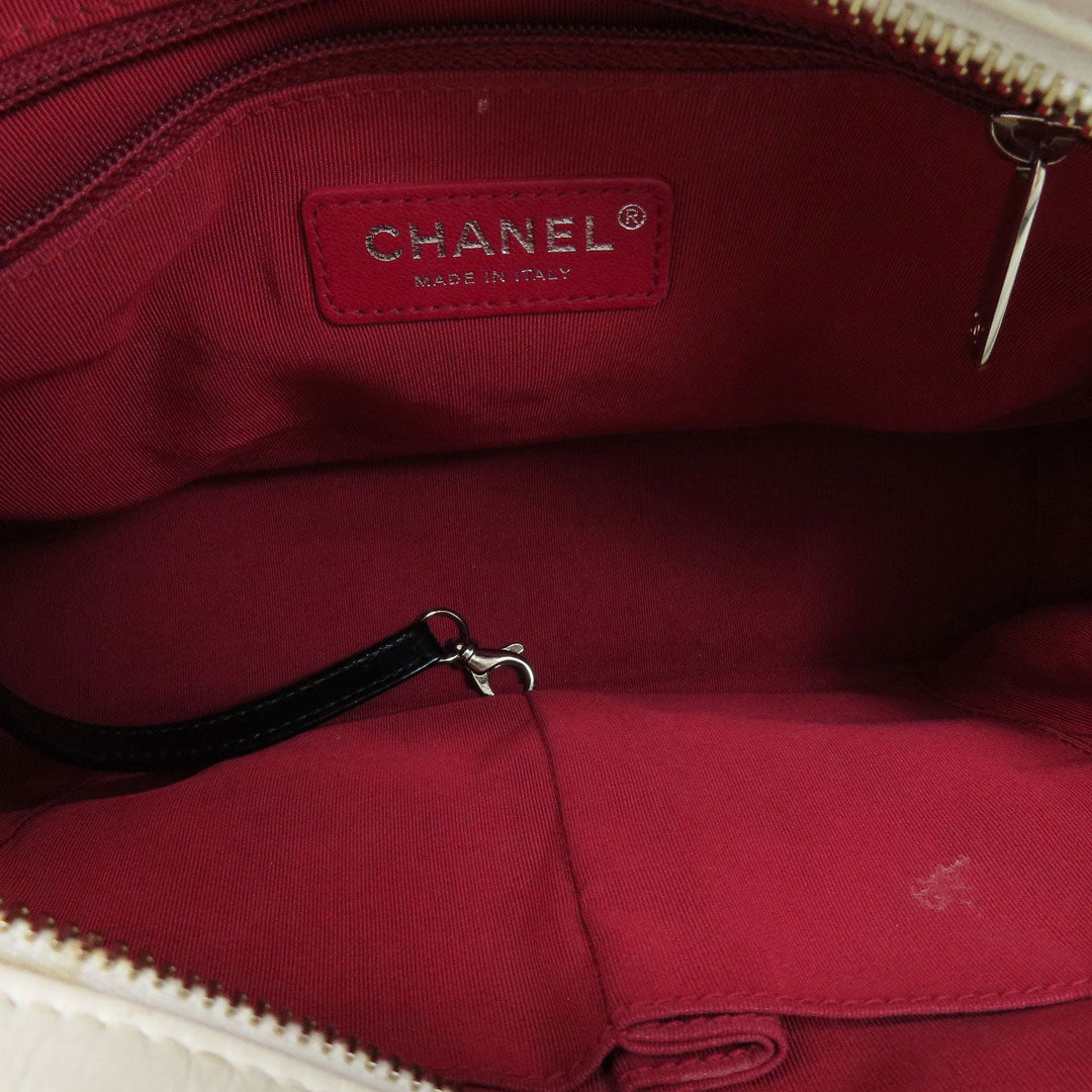 CHANEL Shoulder Bag Calfskin white ChainShoulder Gabriel Gold Metal Silver Metal