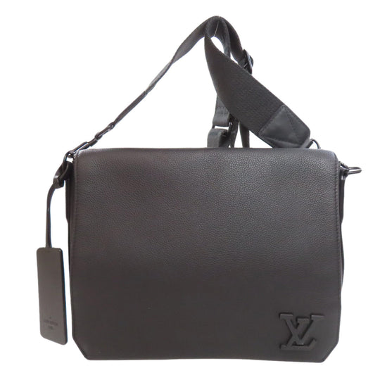 LOUIS VUITTON Shoulder Bag M57080 Calfskin black takeoff messenger mens Used Authentic