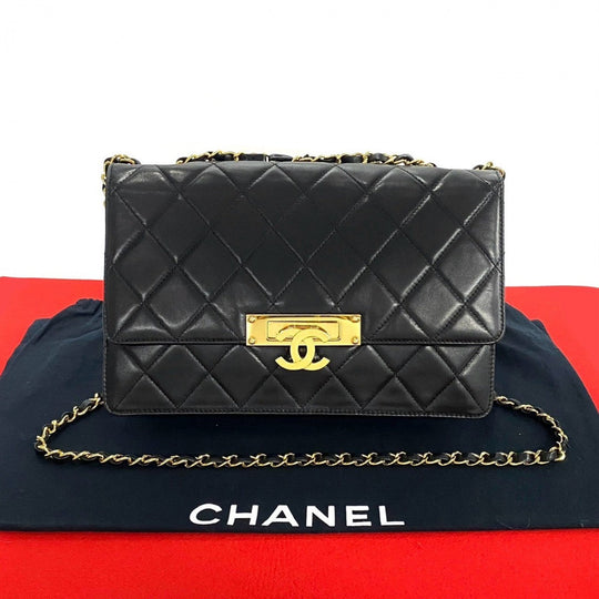 CHANEL Shoulder Bag lambskin black