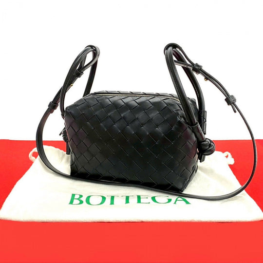 BOTTEGAVENETA Shoulder Bag leather black Top handle loop