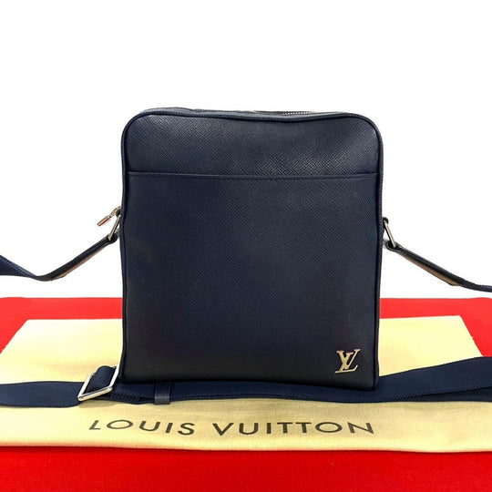 LOUIS VUITTON Shoulder Bag leather Navy Taiga Messenger PPM