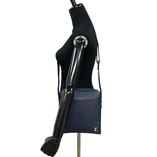 LOUIS VUITTON Shoulder Bag leather Navy Taiga Messenger PPM