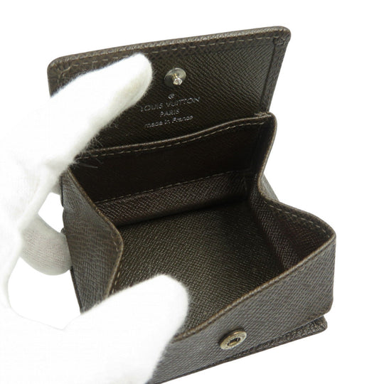 LOUIS VUITTON Coin case M30388 Taiga Grizzly Taiga Porto Monnet Bowat mens Used Authentic
