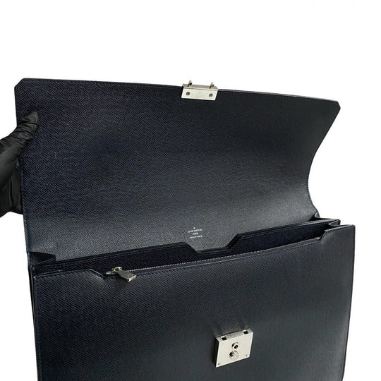 LOUIS VUITTON Business bag leather Navy Taiga Neo Robusto 2