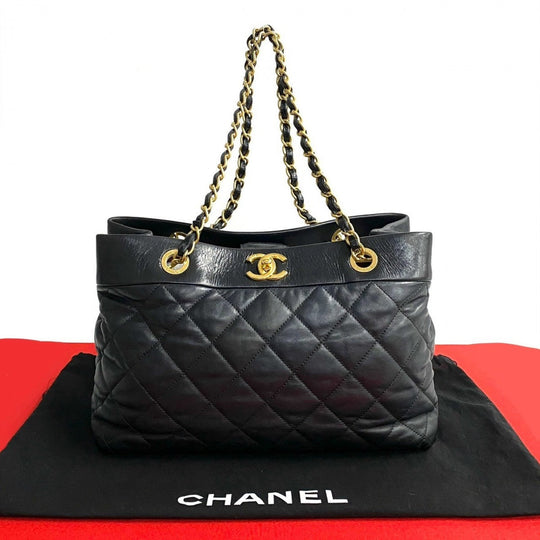 CHANEL Tote Bag lambskin black Matrasse