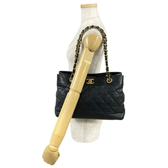 CHANEL Tote Bag lambskin black Matrasse