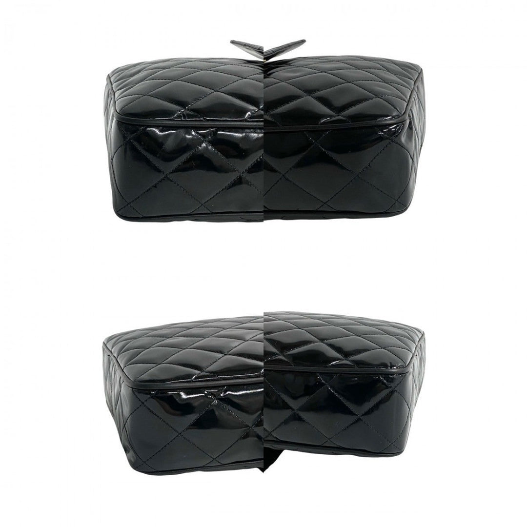 CHANEL Shoulder Bag Patent leather black Matrasse