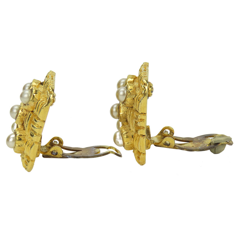 CHANEL Earring metal gold Women Used Authentic
