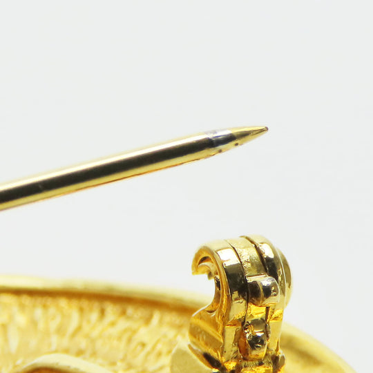 CHANEL Brooch metal gold Matelasse stitch Women Used Authentic