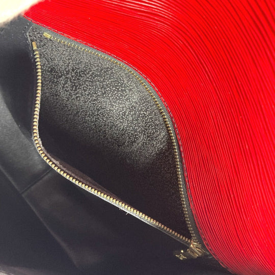 LOUIS VUITTON Shoulder Bag M52197 Epi Leather Red Epi Saint-Cloud