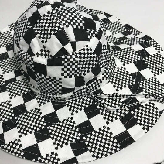 LOUIS VUITTON hat MP2965 Polyester / Cotton black Distorted Damier Hat mens Used Authentic