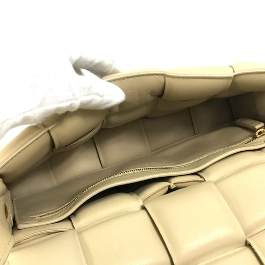 BOTTEGAVENETA Shoulder Bag 717506 leather beige Padded cassette Women Used Authentic