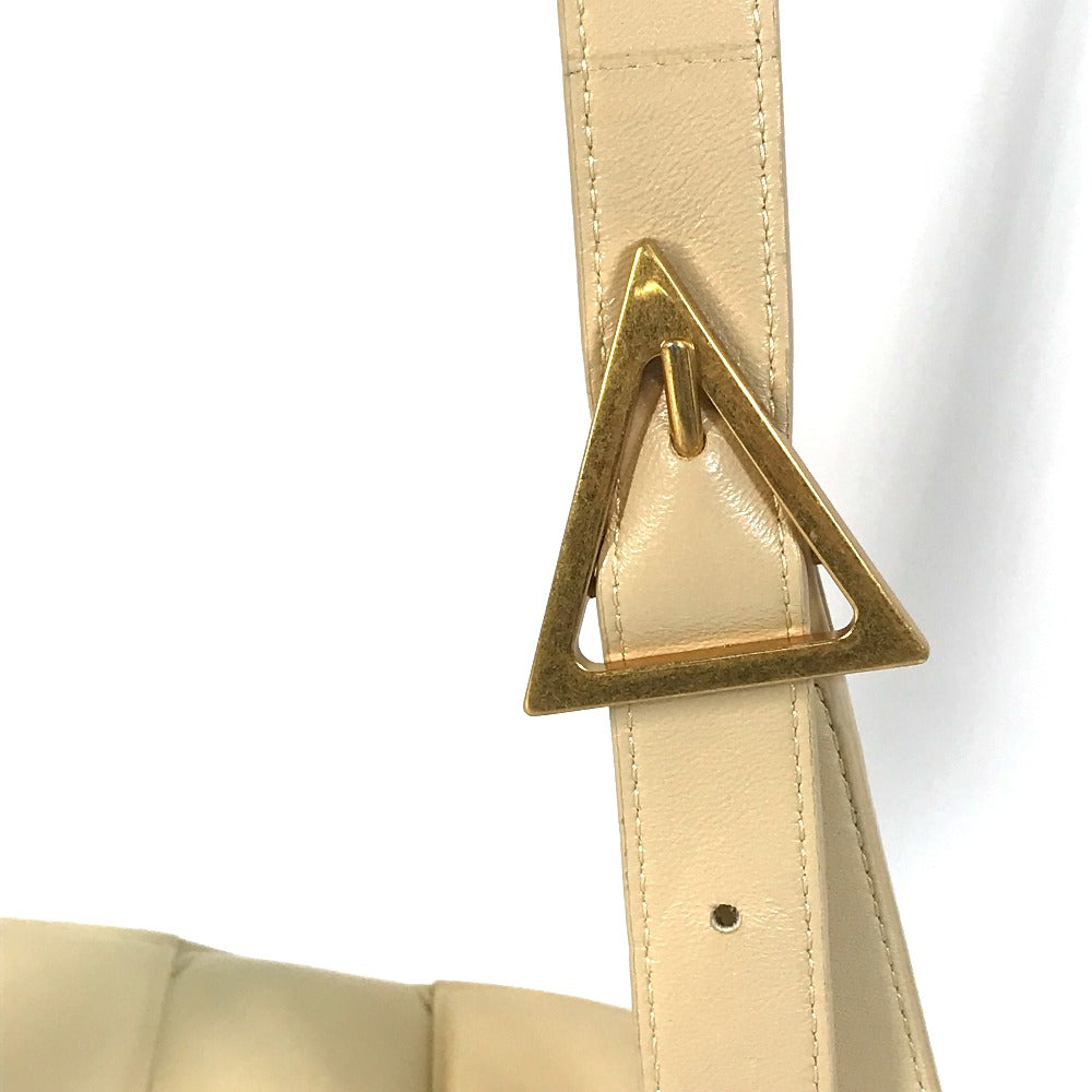 BOTTEGAVENETA Shoulder Bag 717506 leather beige Padded cassette Women Used Authentic