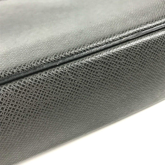 LOUIS VUITTON Business bag M30643 Taiga Leather black Taiga PortoDocument Business PDV mens Secondhand Authentic