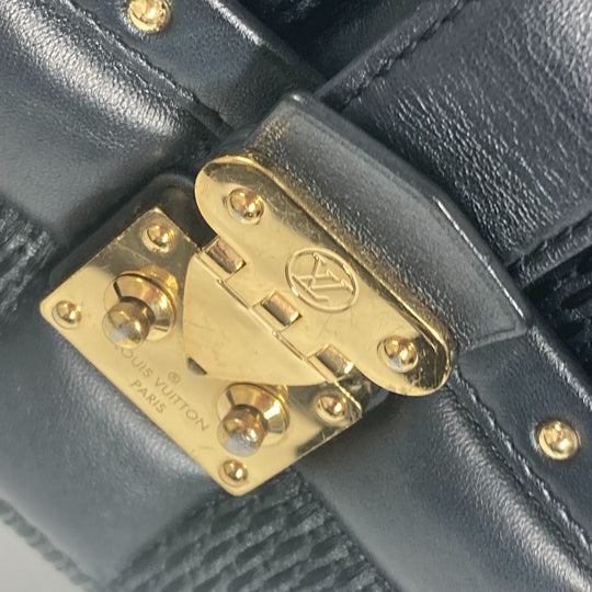 LOUIS VUITTON Shoulder Bag M59046 leather black Damier Pochette Troca Women Used Authentic