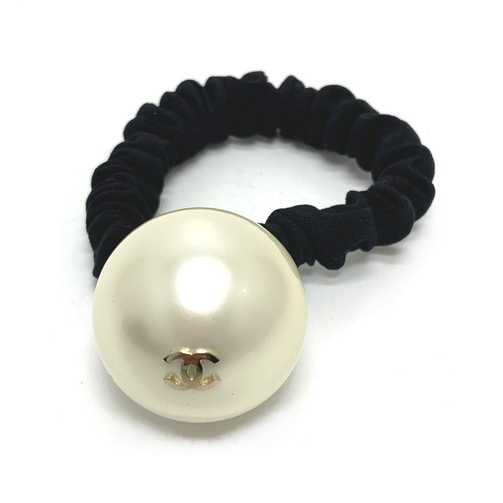 CHANEL Hair rubber Fake pearls, rubber Black x white CC COCO Mark Shush Women Used Authentic
